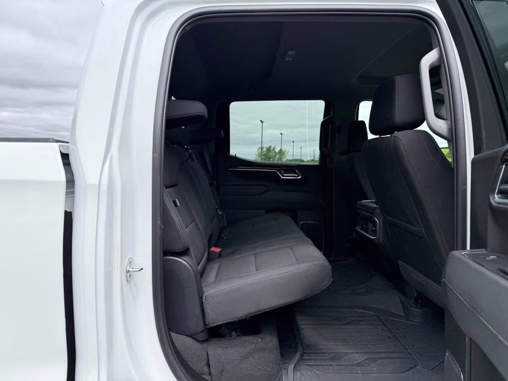 2025 White GMC Sierra 1500 Elevation 4X4 Truck