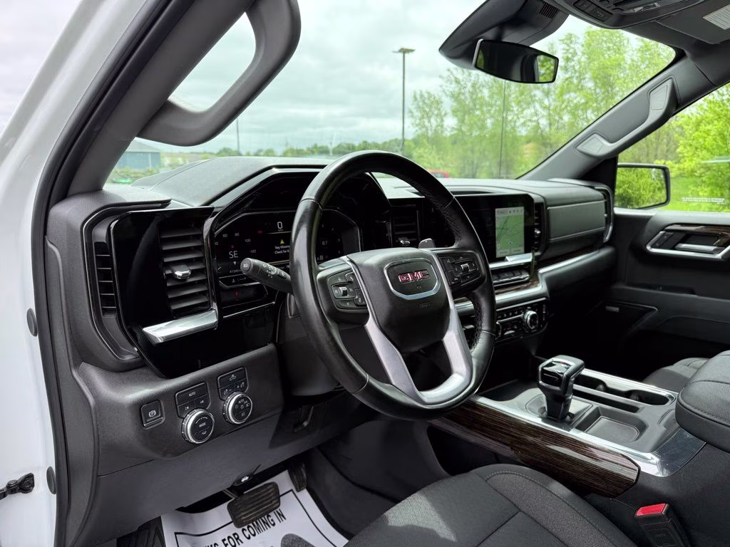 2025 White GMC Sierra 1500 Elevation 4X4 Truck