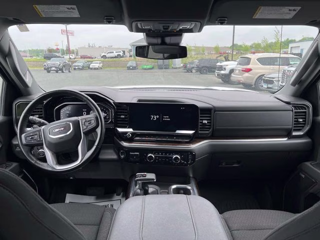 2025 White GMC Sierra 1500 Elevation 4X4 Truck