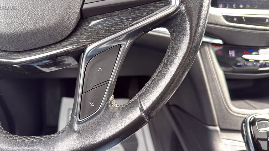 2021 Black Cadillac XT5 Premium Luxury AWD SUV