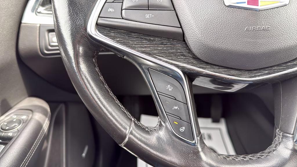 2021 Black Cadillac XT5 Premium Luxury AWD SUV