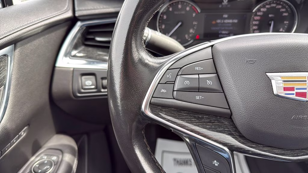 2021 Black Cadillac XT5 Premium Luxury AWD SUV