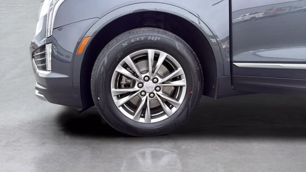 2021 Black Cadillac XT5 Premium Luxury AWD SUV