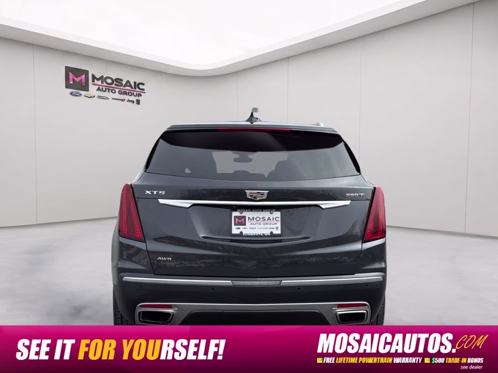 2021 Black Cadillac XT5 Premium Luxury AWD SUV