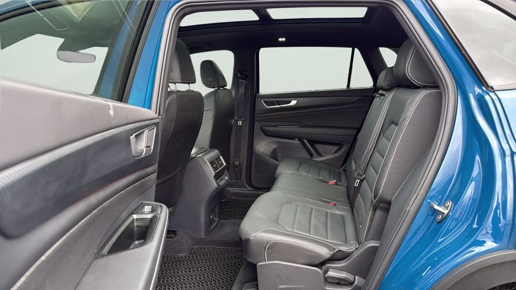 2025 Blue Metallic Volkswagen Atlas Cross Sport 2.0T SEL R-Line Black AWD SUV