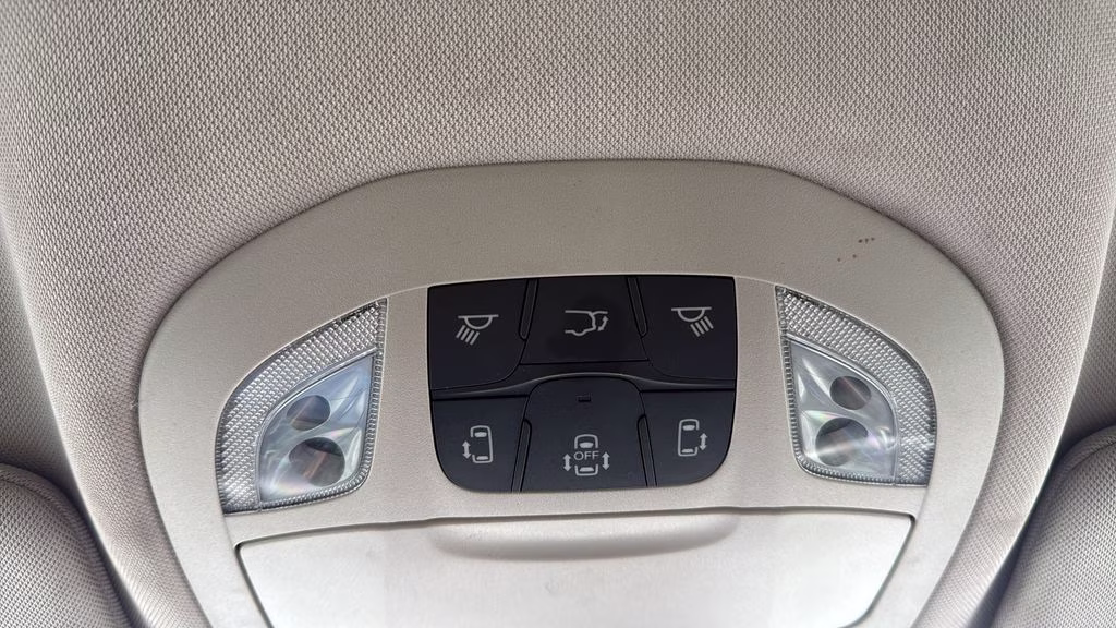 2023 Silver Mist Clearcoat Chrysler Pacifica Touring L FWD Van