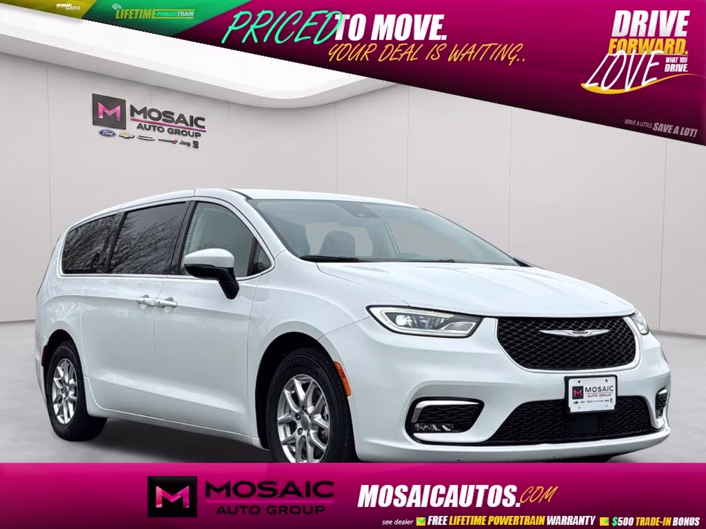 2023 Bright White Clearcoat Chrysler Pacifica Touring L FWD Van