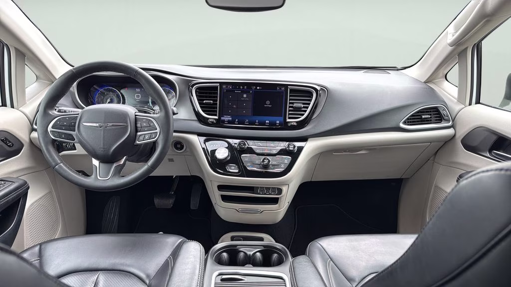 2023 Bright White Clearcoat Chrysler Pacifica Touring L FWD Van