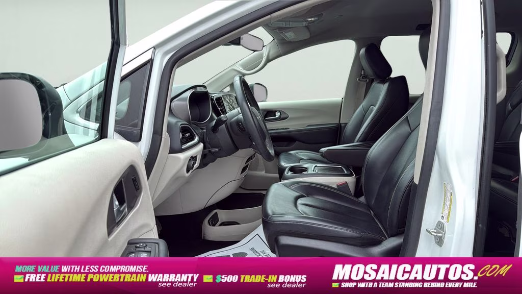 2023 Bright White Clearcoat Chrysler Pacifica Touring L FWD Van
