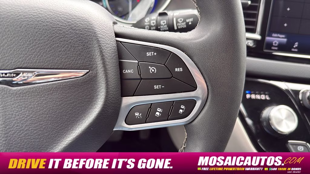 2023 Bright White Clearcoat Chrysler Pacifica Touring L FWD Van