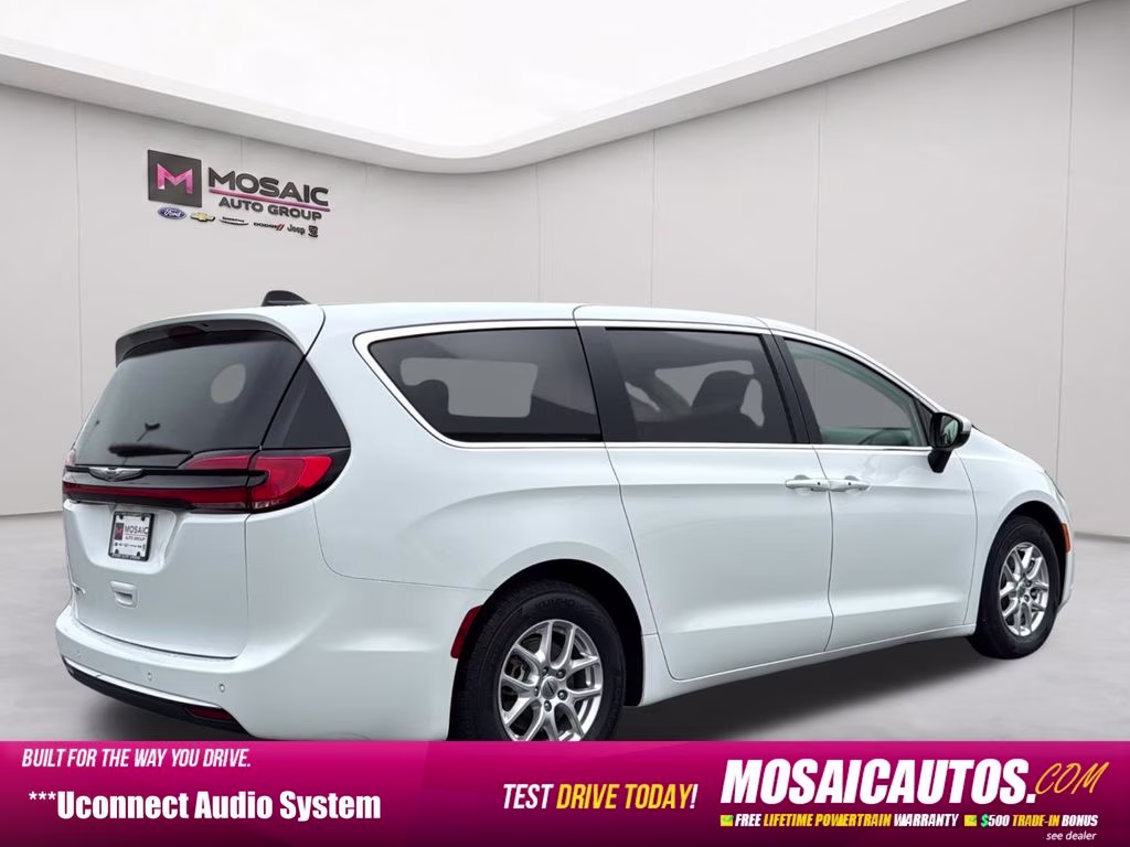 2023 Bright White Clearcoat Chrysler Pacifica Touring L FWD Van