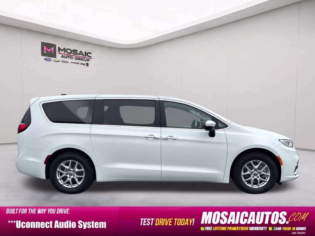 2023 Bright White Clearcoat Chrysler Pacifica Touring L FWD Van
