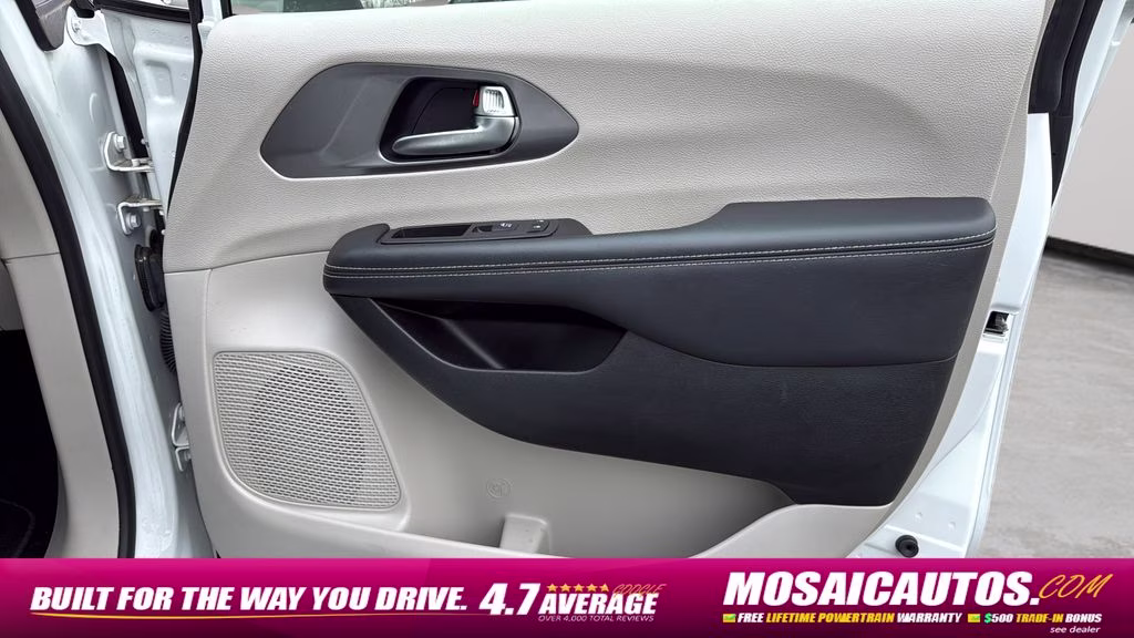 2023 Bright White Clearcoat Chrysler Pacifica Touring L FWD Van