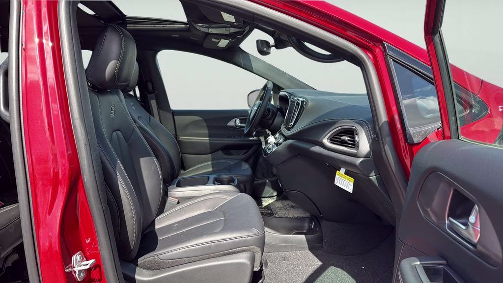 2026 Red Hot Pearlcoat Chrysler Pacifica Select AWD Van