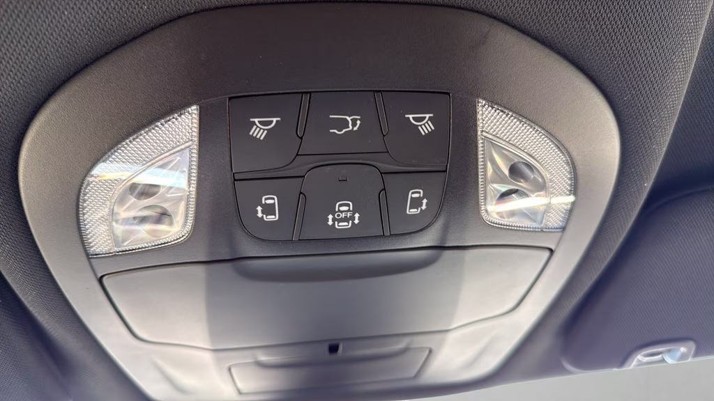 2026 Diamond Black Crystal Pearlcoat Chrysler Pacifica Select S Appearance Package AWD Van