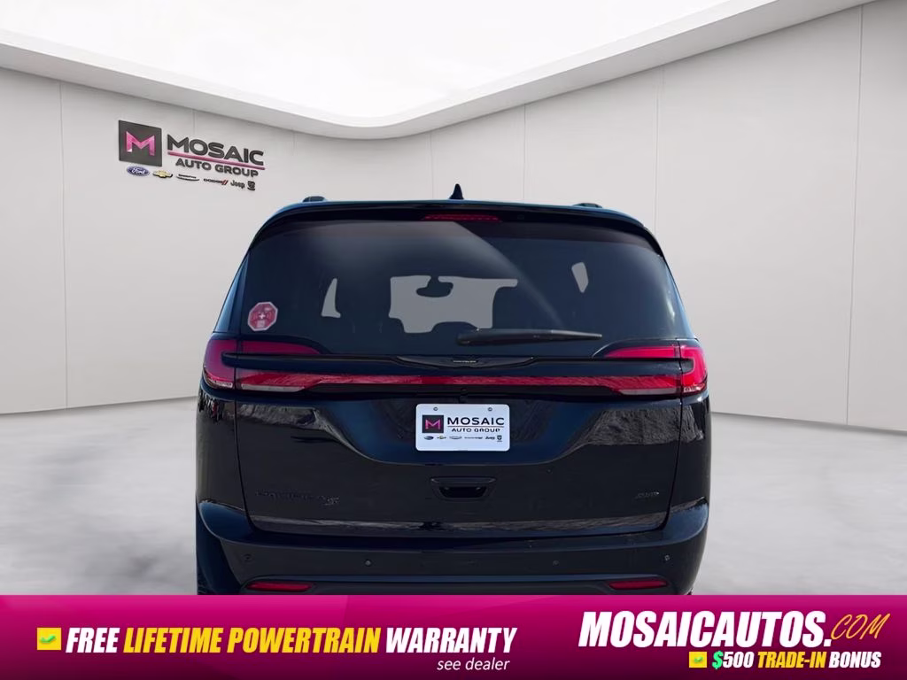 2026 Diamond Black Crystal Pearlcoat Chrysler Pacifica Select S Appearance Package AWD Van