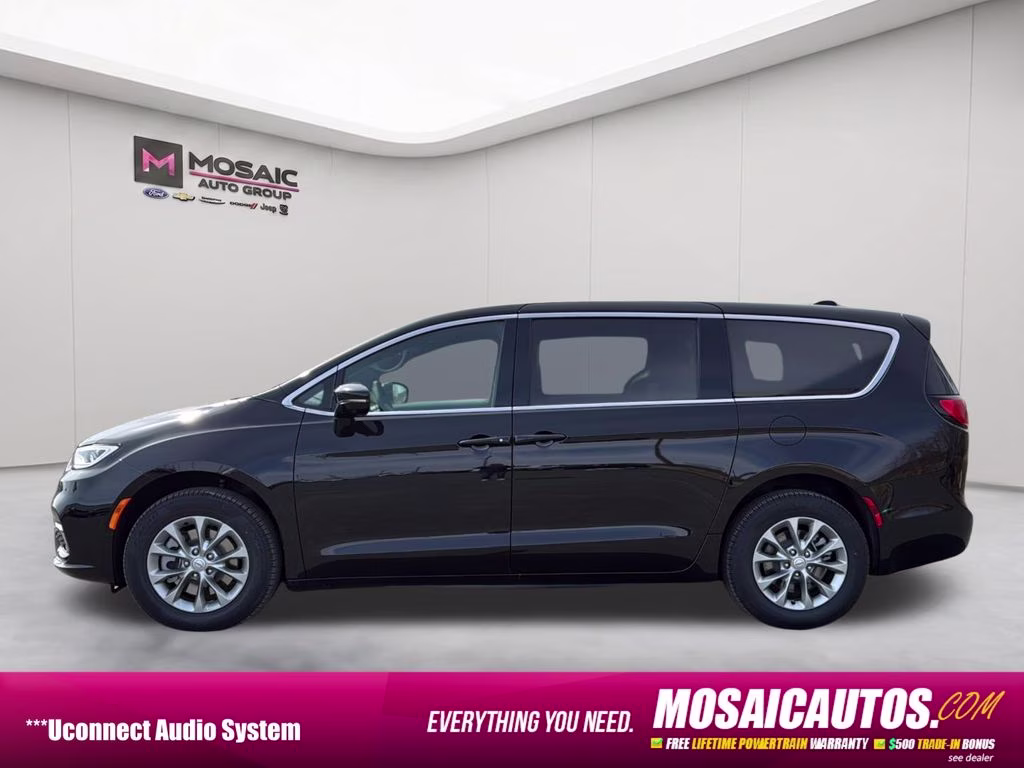 2026 Diamond Black Crystal Pearlcoat Chrysler Pacifica Select AWD Van