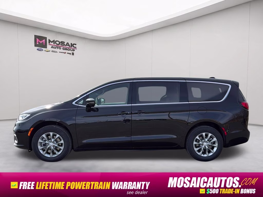 2026 Diamond Black Crystal Pearlcoat Chrysler Pacifica Select AWD Van