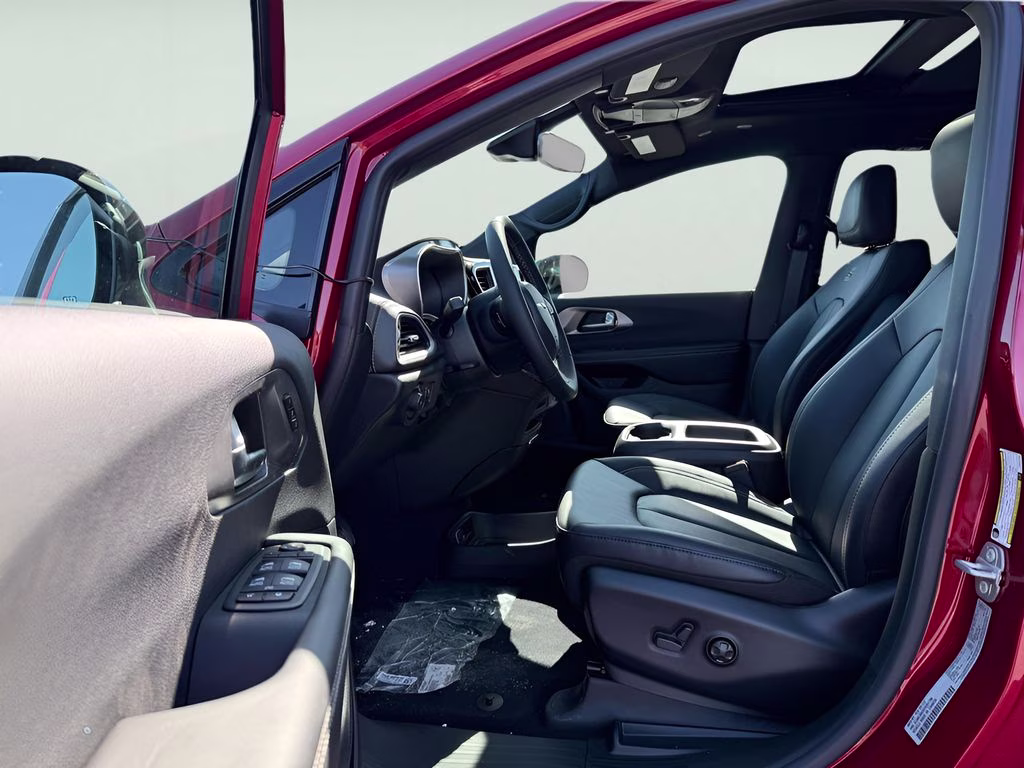 2026 Red Hot Pearlcoat Chrysler Pacifica Select AWD Van