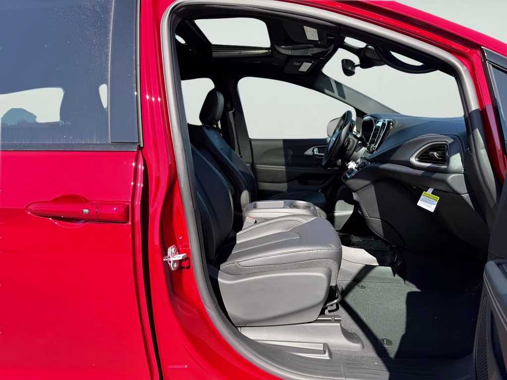 2026 Red Hot Pearlcoat Chrysler Pacifica Select AWD Van