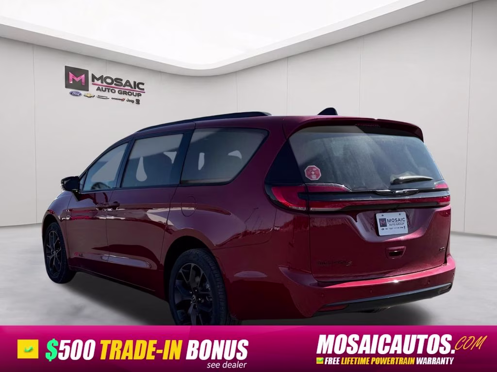 2026 Red Hot Pearlcoat Chrysler Pacifica Select AWD Van
