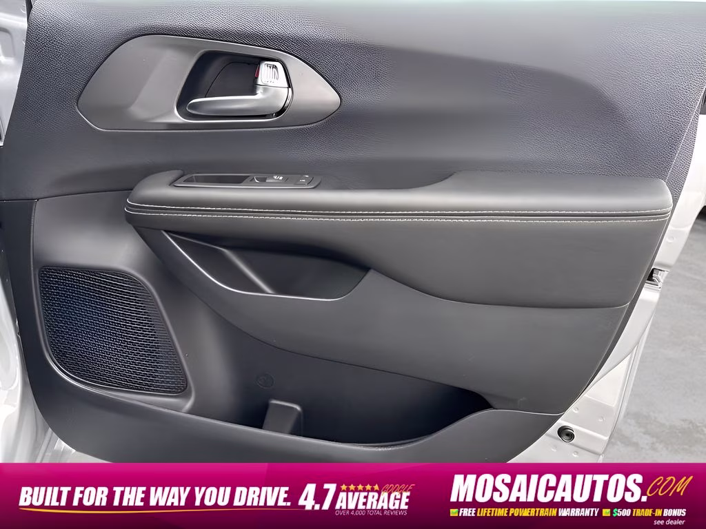 2026 Silver Mist Clearcoat Chrysler Pacifica Select Safety Sphere AWD Van