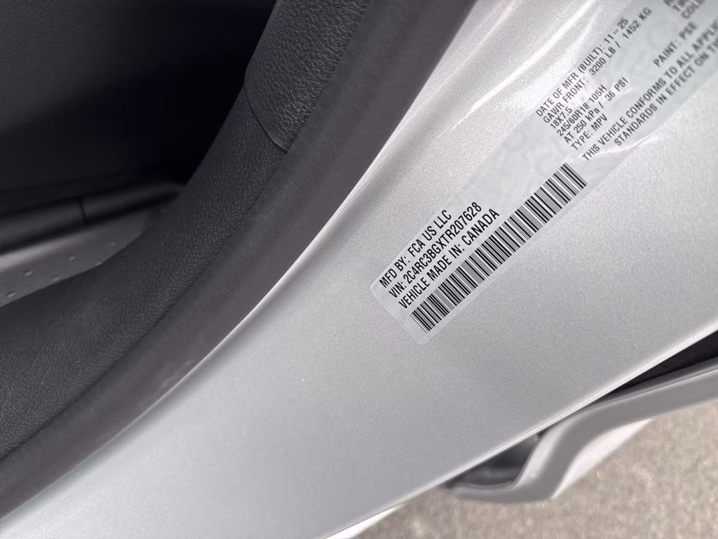2026 Silver Mist Clearcoat Chrysler Pacifica Select Safety Sphere AWD Van
