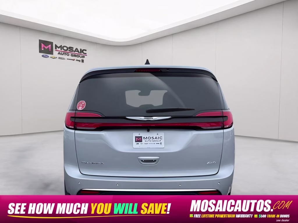 2026 Silver Mist Clearcoat Chrysler Pacifica Select Safety Sphere AWD Van
