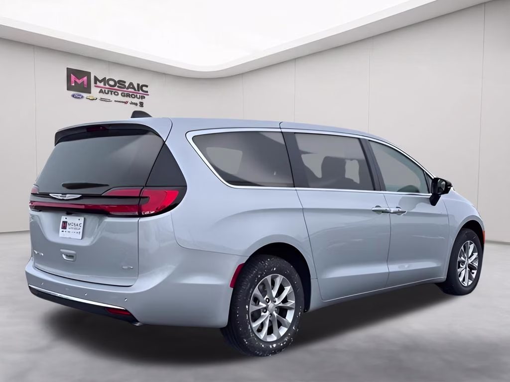 2026 Silver Mist Clearcoat Chrysler Pacifica Select Safety Sphere AWD Van