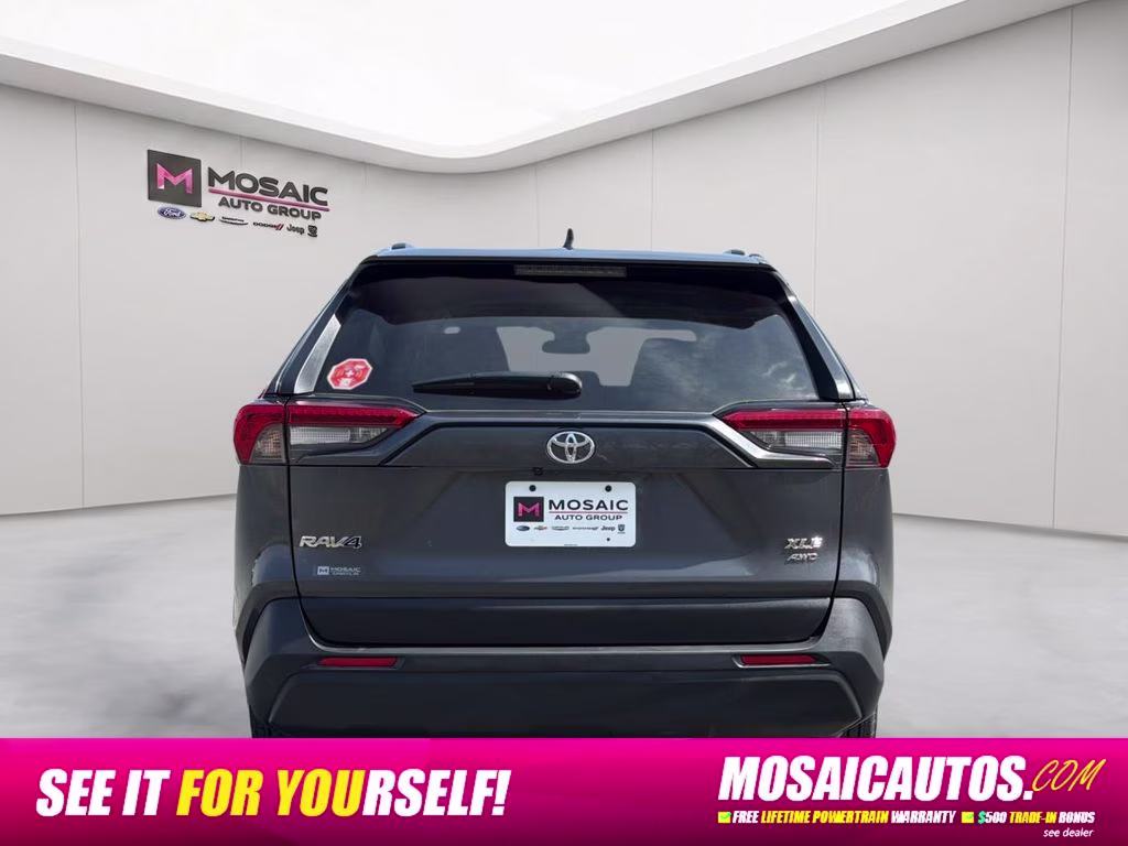 2025 Magnetic Gray Metallic Toyota RAV4 XLE AWD SUV