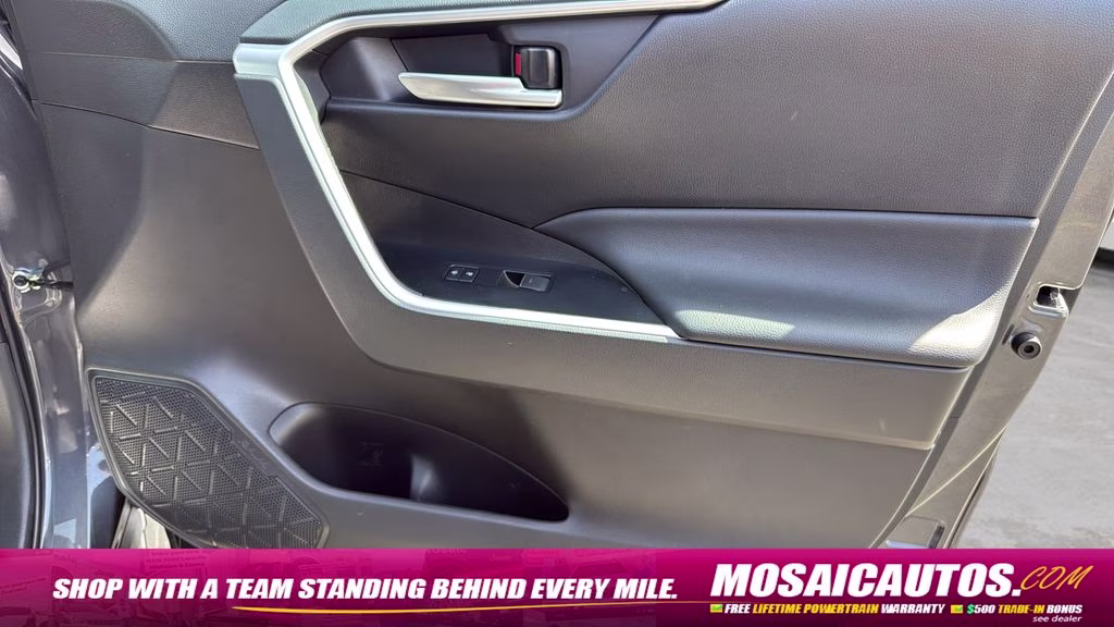 2025 Magnetic Gray Metallic Toyota RAV4 XLE AWD SUV