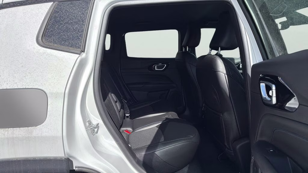 2026 Bright White Clearcoat Jeep Compass Latitude 4X4 SUV