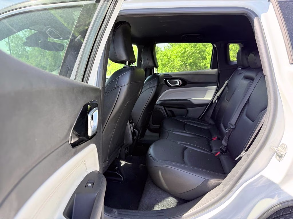2025 Bright White Clearcoat Jeep Compass Limited 4X4 SUV