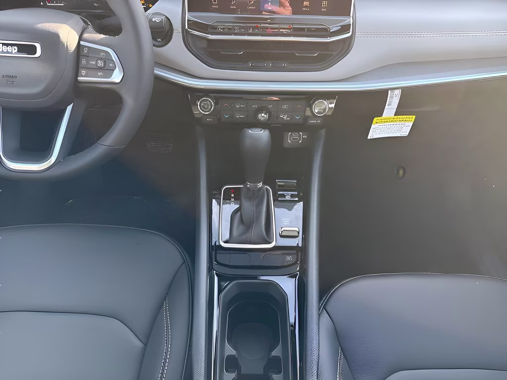 2026 silver zynith metallic clearcoat Jeep Compass Limited Sun, Sound & Navigation Group 4X4 SUV