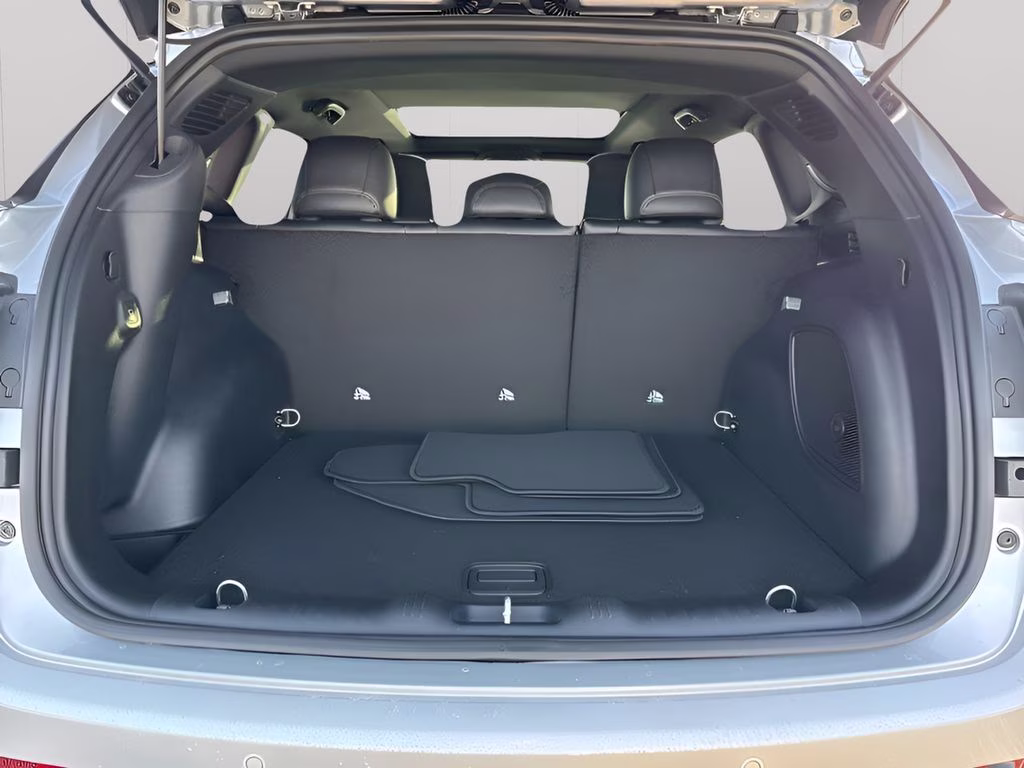 2026 silver zynith metallic clearcoat Jeep Compass Limited Sun, Sound & Navigation Group 4X4 SUV