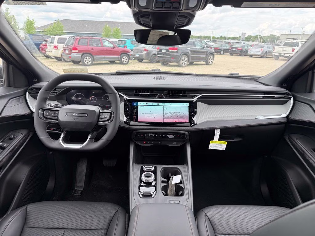 2026 Sting-Gray Clearcoat Jeep Cherokee Limited 4X4 SUV