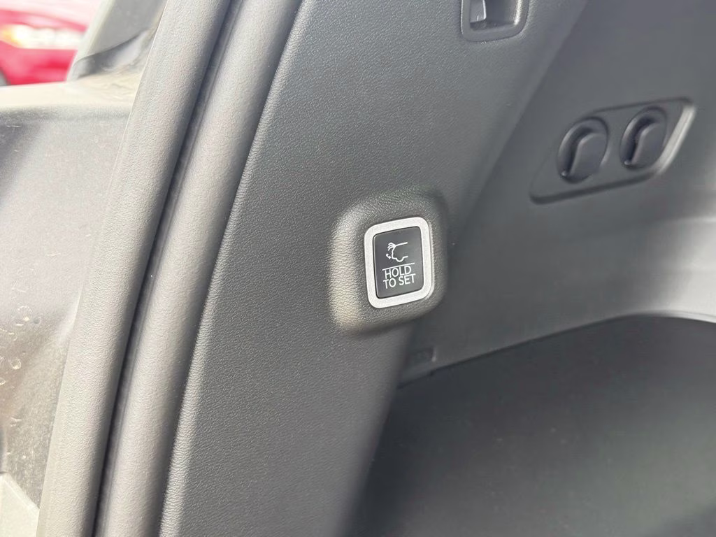 2026 Sting-Gray Clearcoat Jeep Cherokee Limited 4X4 SUV