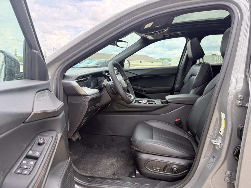 2026 Sting-Gray Clearcoat Jeep Cherokee Limited 4X4 SUV