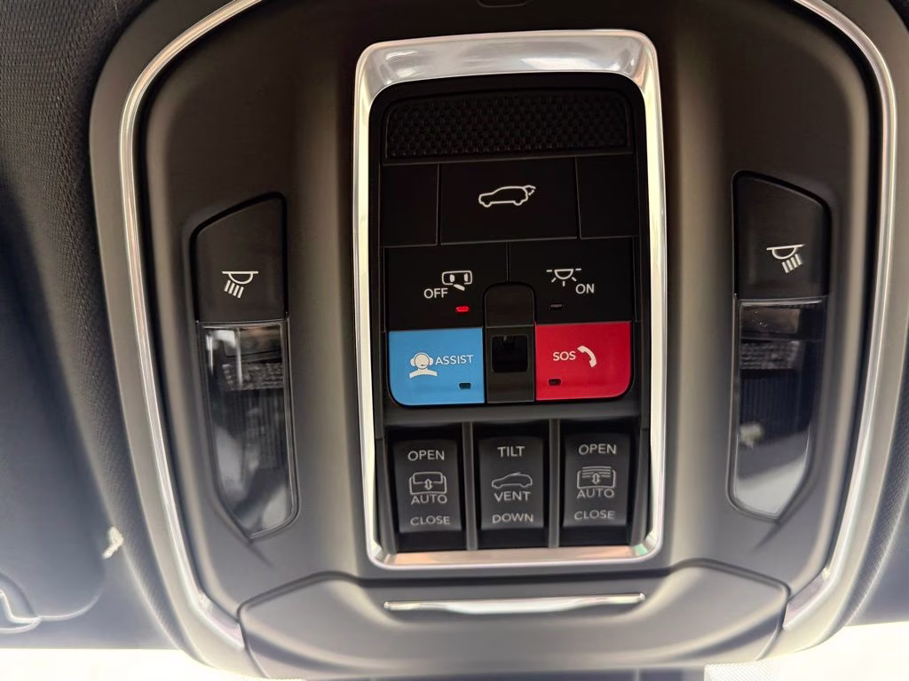 2026 Sting-Gray Clearcoat Jeep Cherokee Limited 4X4 SUV
