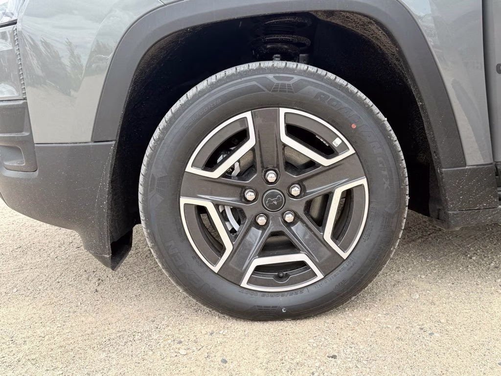 2026 Sting-Gray Clearcoat Jeep Cherokee Limited 4X4 SUV