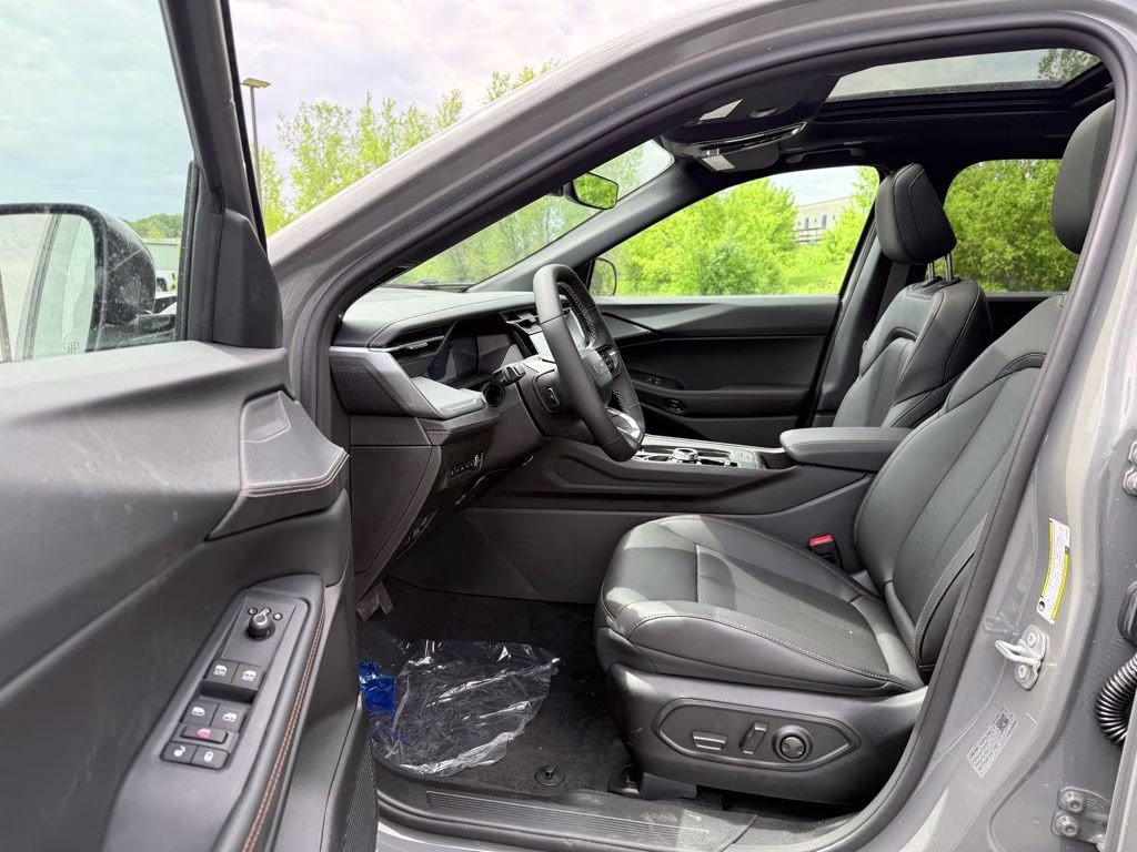 2026 Sting-Gray Clearcoat Jeep Cherokee Limited 4X4 SUV