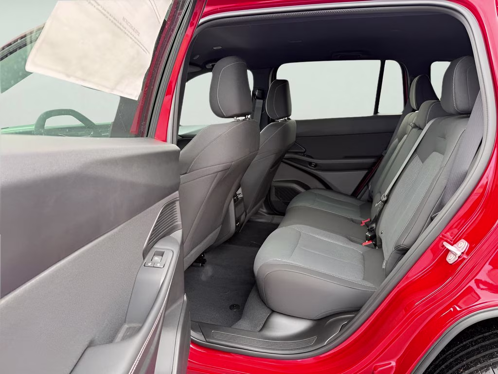 2026 Red Hot Pearlcoat Jeep Cherokee Laredo 4X4 SUV