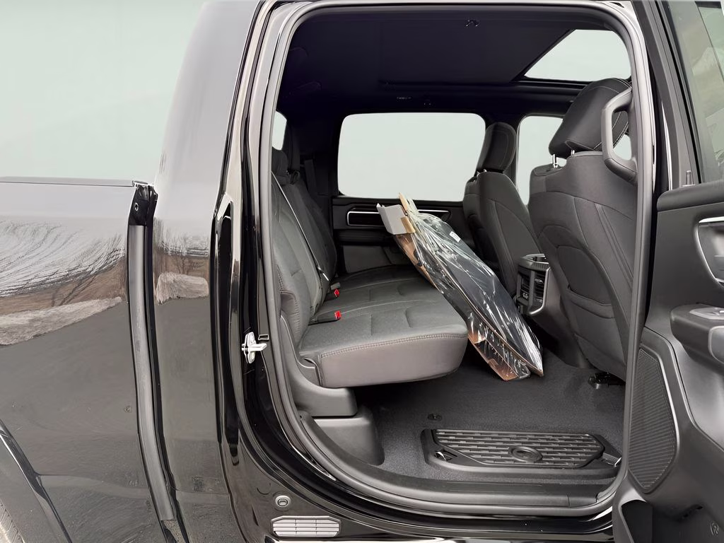 2026 Diamond Black Crystal Pearlcoat Ram 1500 Big Horn/Lone Star Sport Appearance Package 4X4 Truck