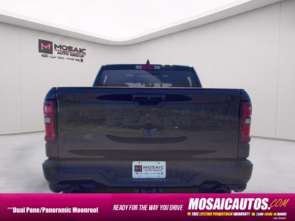 2026 Diamond Black Crystal Pearlcoat Ram 1500 Big Horn/Lone Star 4X4 Truck