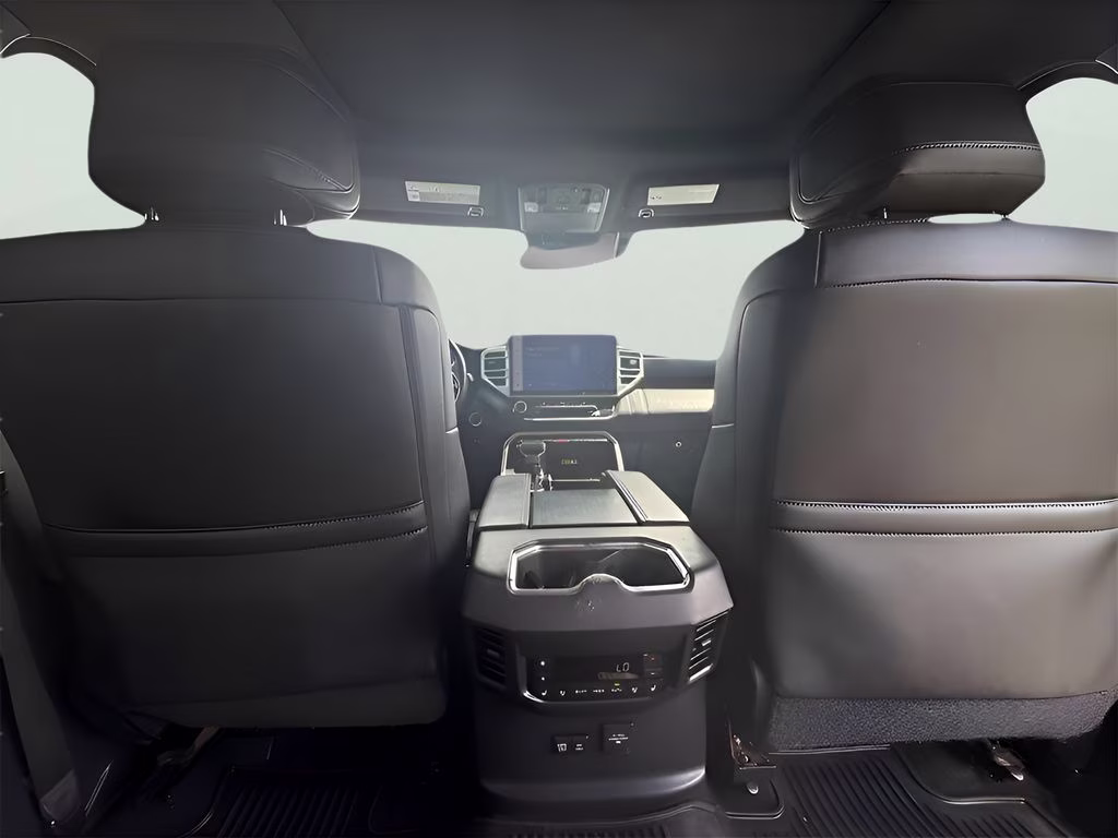 2023 Toyota Sequoia Platinum - Photo 14