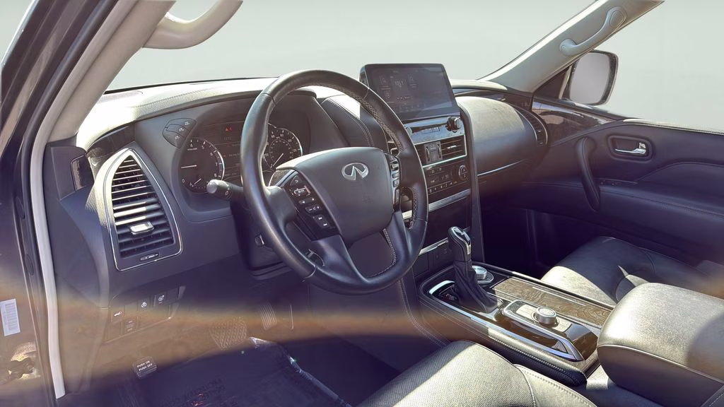 2024 Anthracite Gray INFINITI QX80 LUXE 4X4 SUV