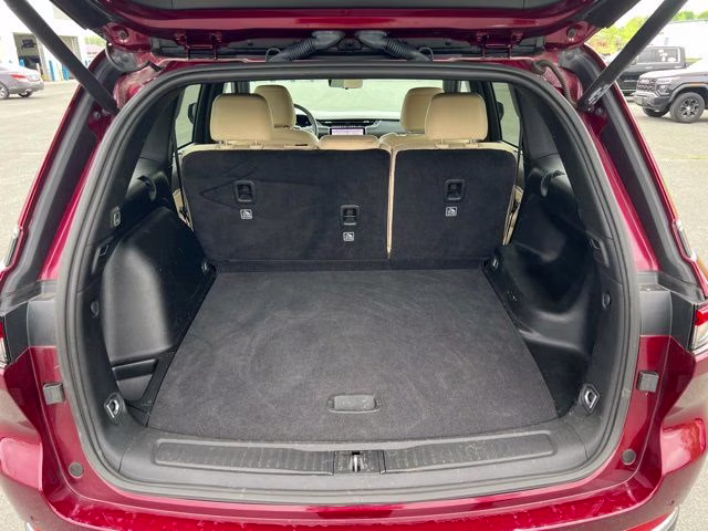 2023 Velvet Red Pearlcoat Jeep Grand Cherokee Limited 4X4 SUV