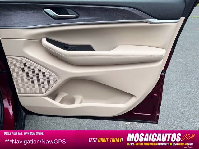 2023 Velvet Red Pearlcoat Jeep Grand Cherokee Limited 4X4 SUV