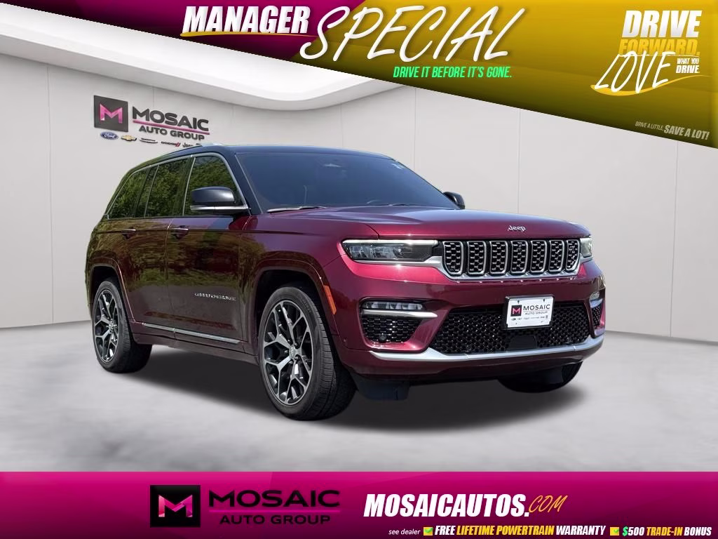 2022 Velvet Red Pearlcoat Jeep Grand Cherokee Summit Reserve 4X4 SUV