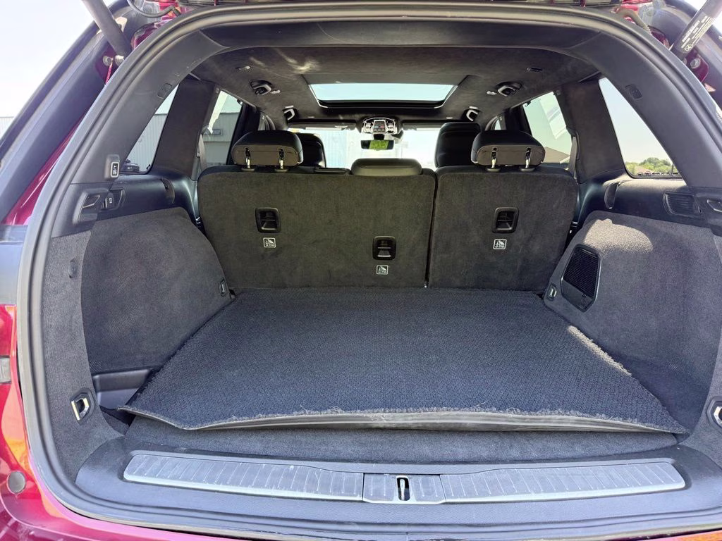 2022 Velvet Red Pearlcoat Jeep Grand Cherokee Summit Reserve 4X4 SUV